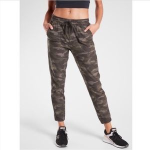 Athleta Camo Jogger Track Pants in Olive Green